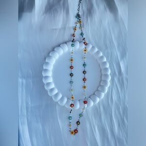 Stainless steel daisy necklace